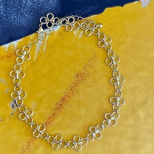 Gold Pattern Choker Necklace